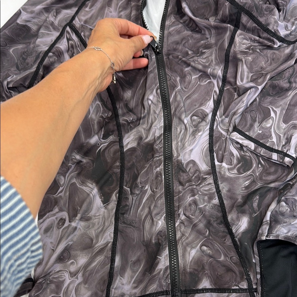 Spyder Marble Pattern Bikini Set - image 5